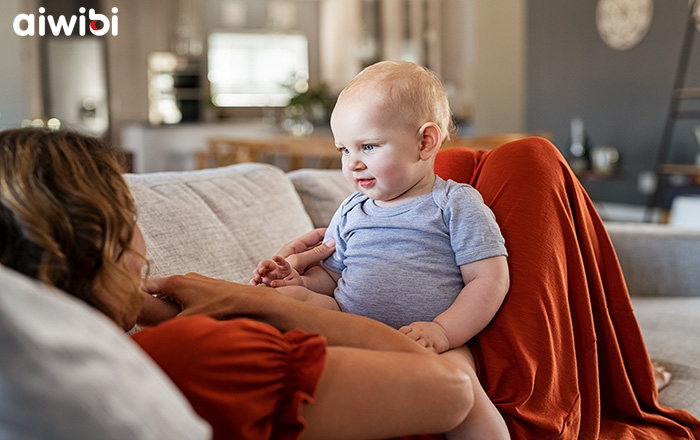 ما الذي يسبب انتفاخ البطن عند الرضع؟